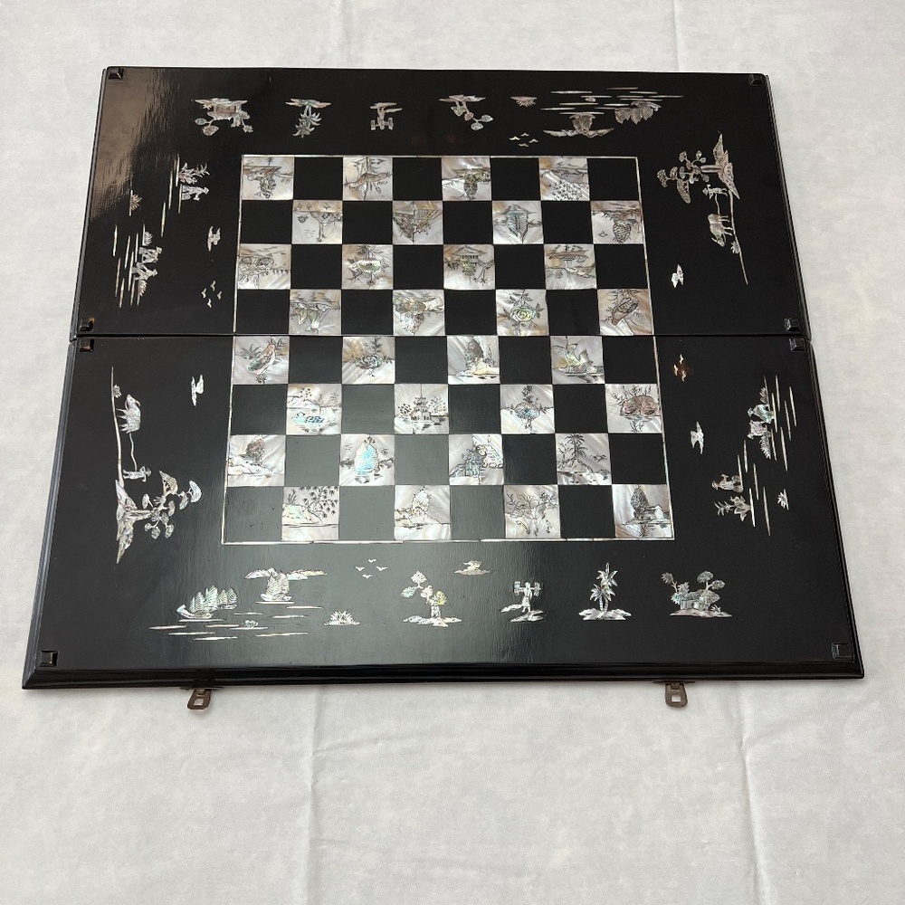 Vintage 1960s Horn Chess & Backgammon Set Large Mother of Pearl Inlaid Board - Picture 13 of 16